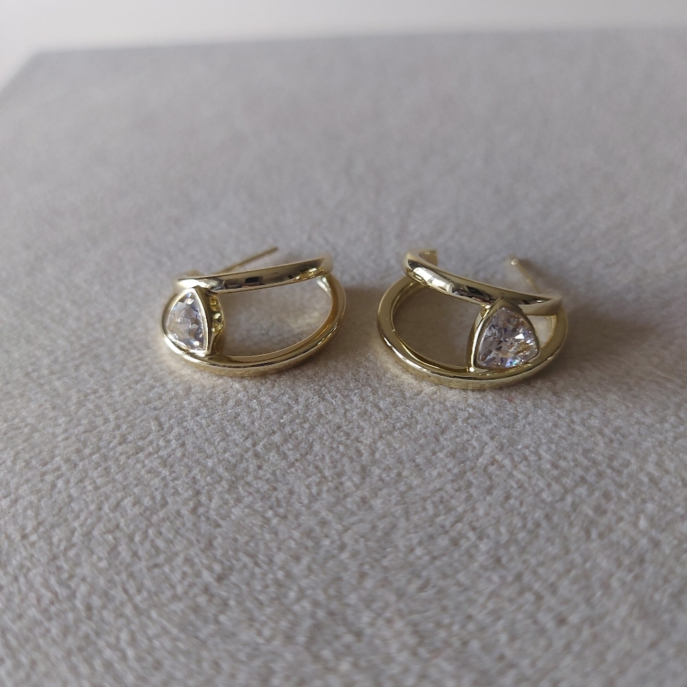 Kendra Scott Gold Earrings with Clear Accents